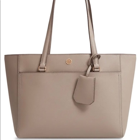Tory Burch Handbags - Tory Burch Small Robinson Tote